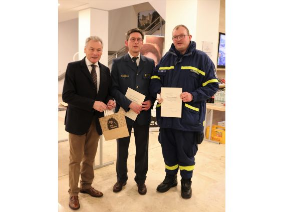 THW-Einsatzkräfte erhalten Bundesflutmedaille - Fluthilfe 2021 © Kreis Paderborn